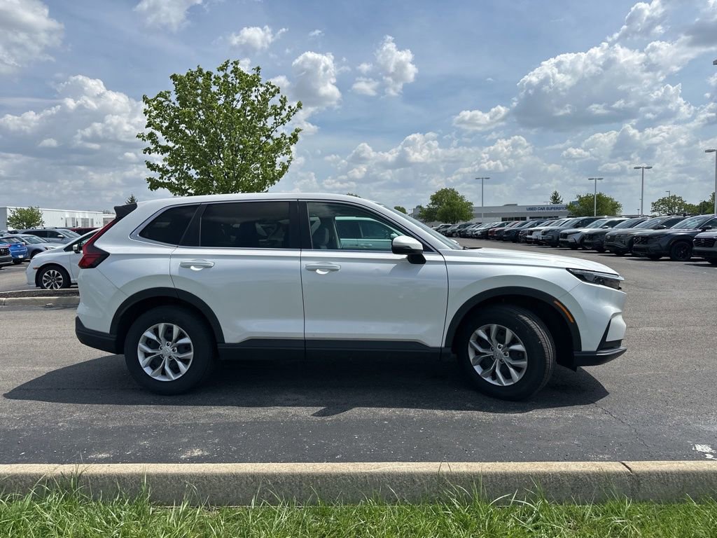 Used 2025 Honda CR-V LX image 11