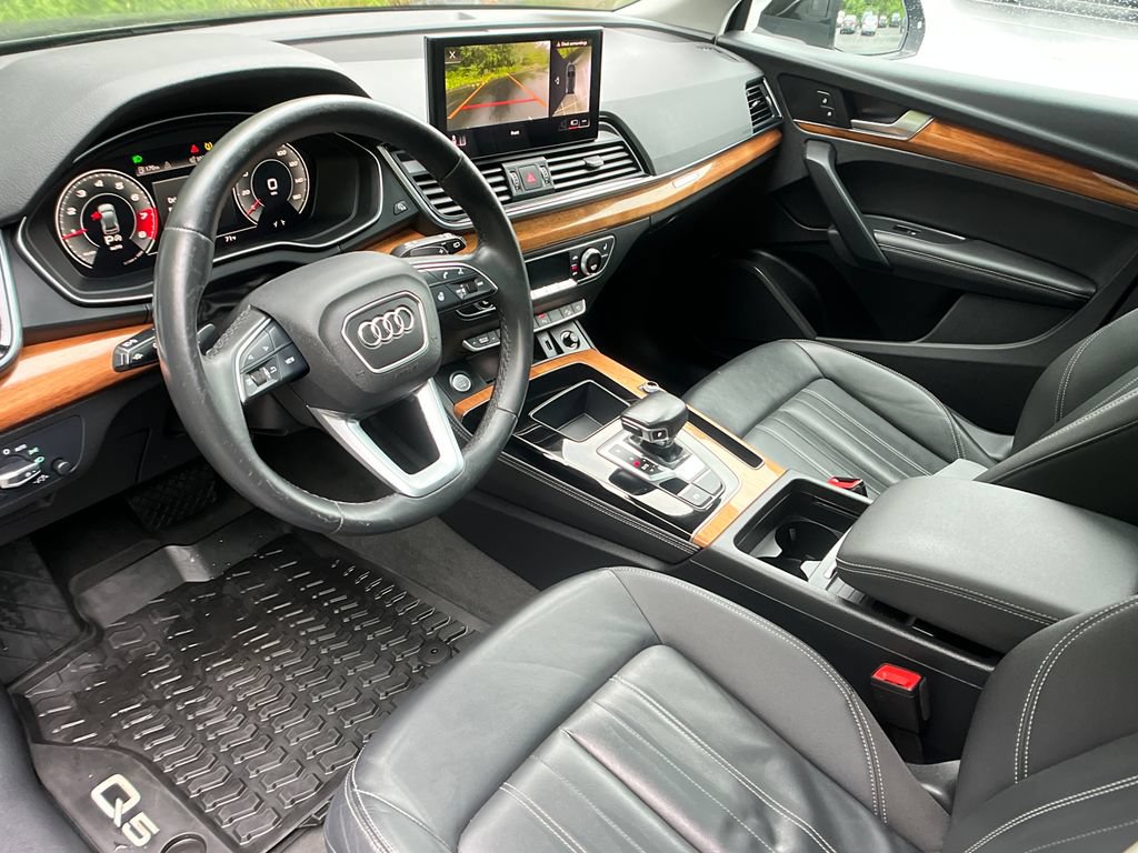 Used 2021 Audi Q5 2.0T Premium Plus w/ Premium Plus Package AWD/4WD image 10