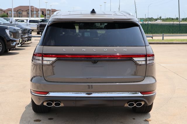 Used 2026 Lincoln Aviator Reserve w/ Equipment Group 201A AWD/4WD image 6