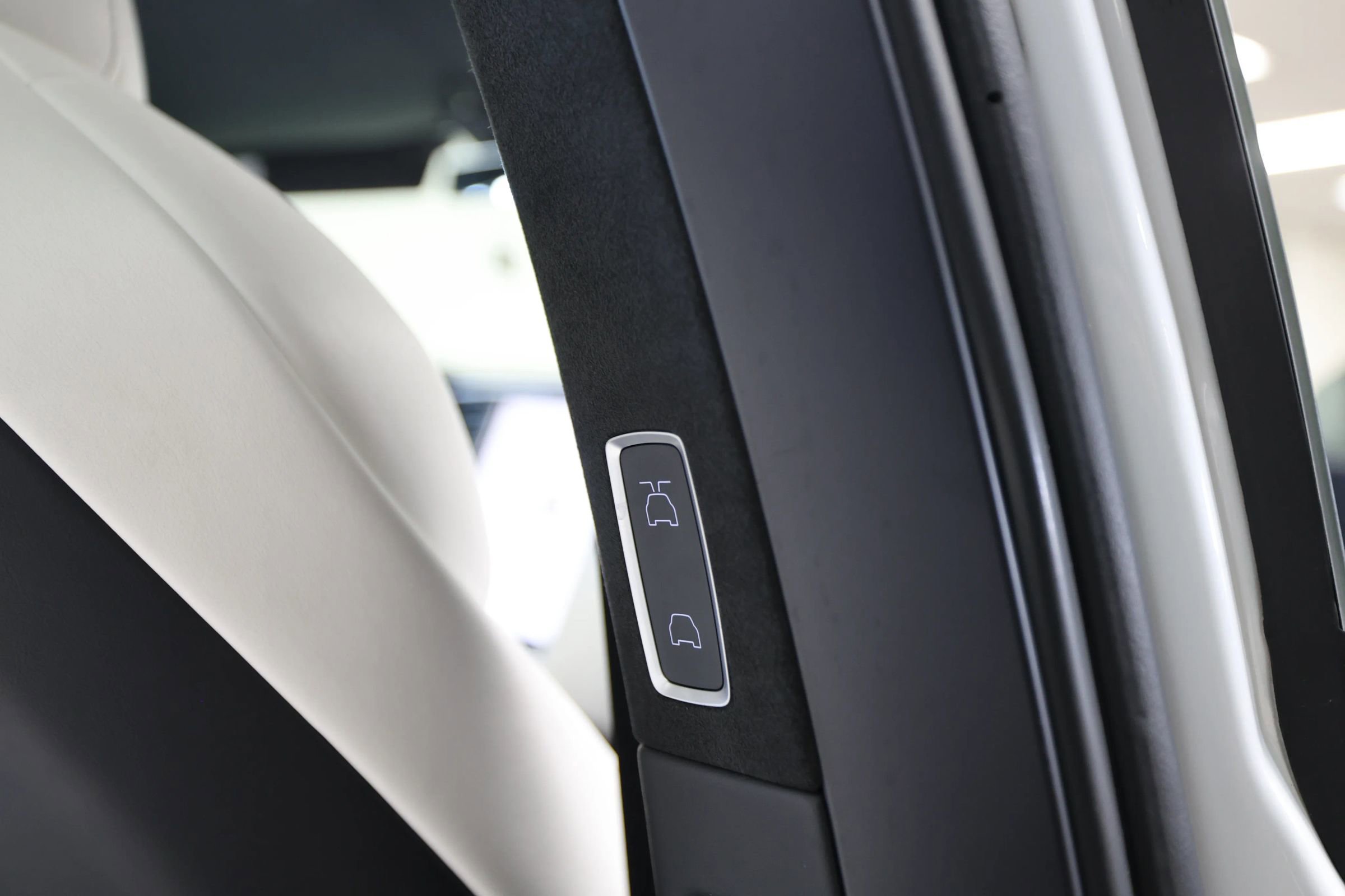 Used 2017 Tesla Model X P100D image 44