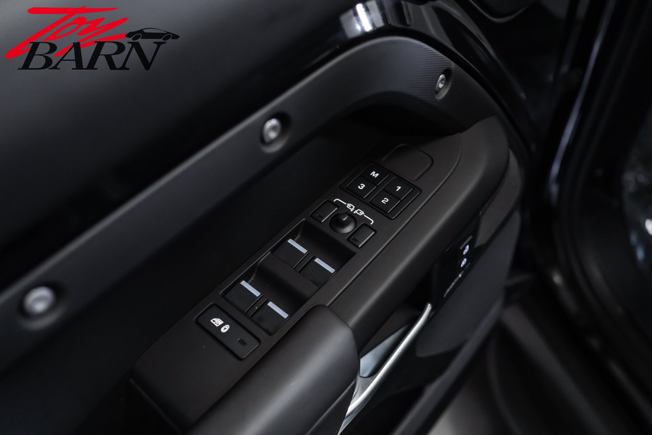 Used 2025 Land Rover Defender 130 S AWD/4WD image 18