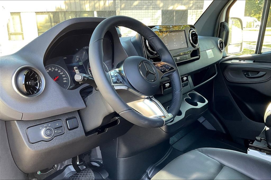 New 2026 Mercedes-Benz Sprinter 2500 image 5