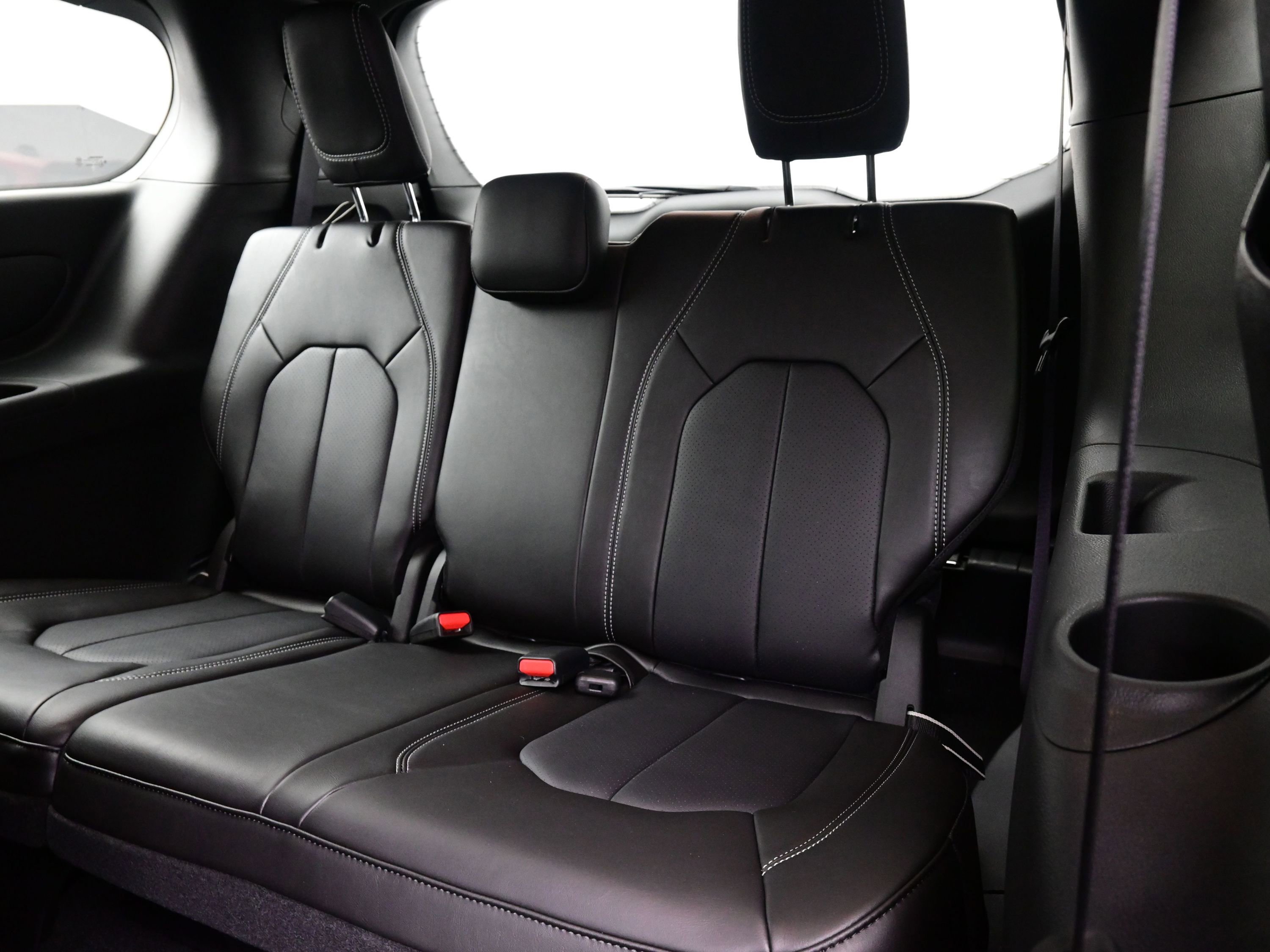 New 2026 Chrysler Pacifica Select image 11