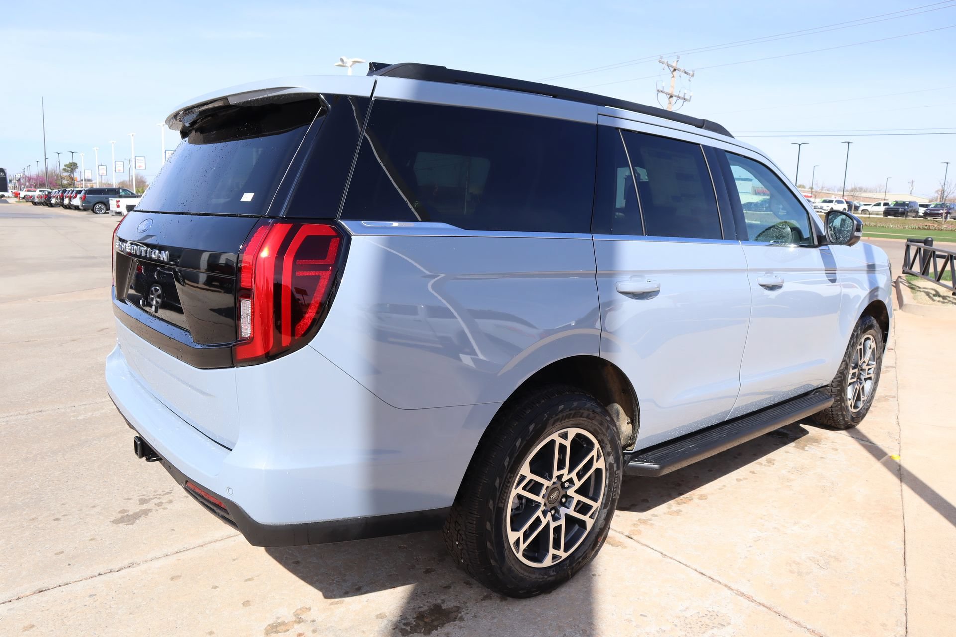 New 2026 Ford Expedition Active AWD/4WD image 25