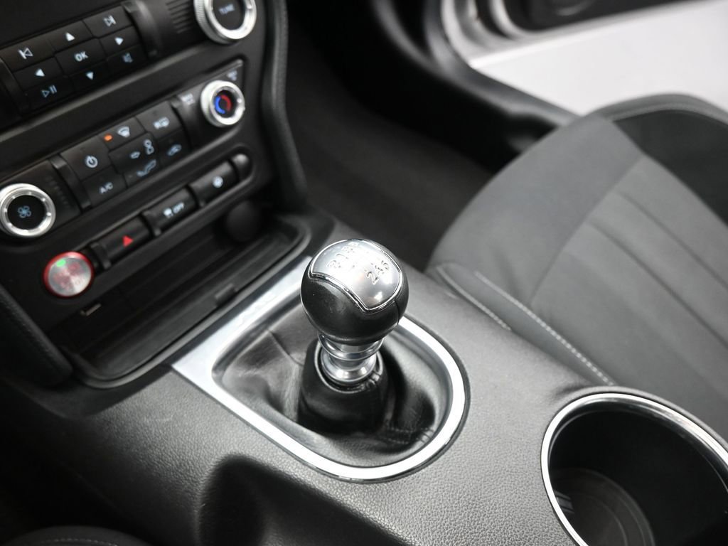 Certified 2019 Ford Mustang Coupe image 15