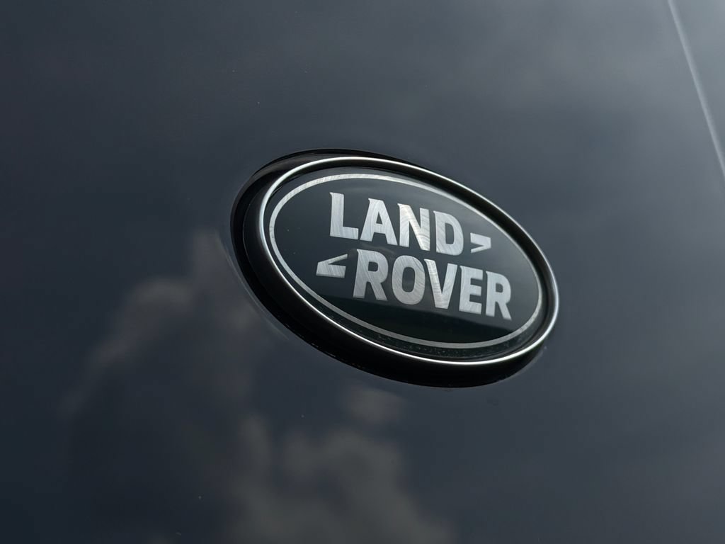 Used 2023 Land Rover Defender 110 S AWD/4WD image 12