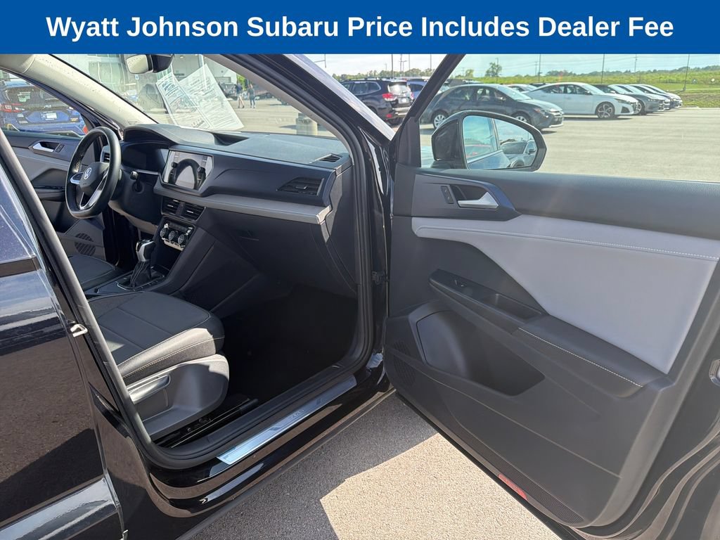 Used 2024 Volkswagen Taos SE FWD image 30