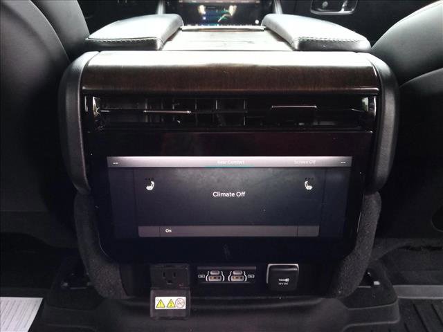 Used 2023 Jeep Grand Wagoneer Series II w/ Convenience Group III AWD/4WD image 18