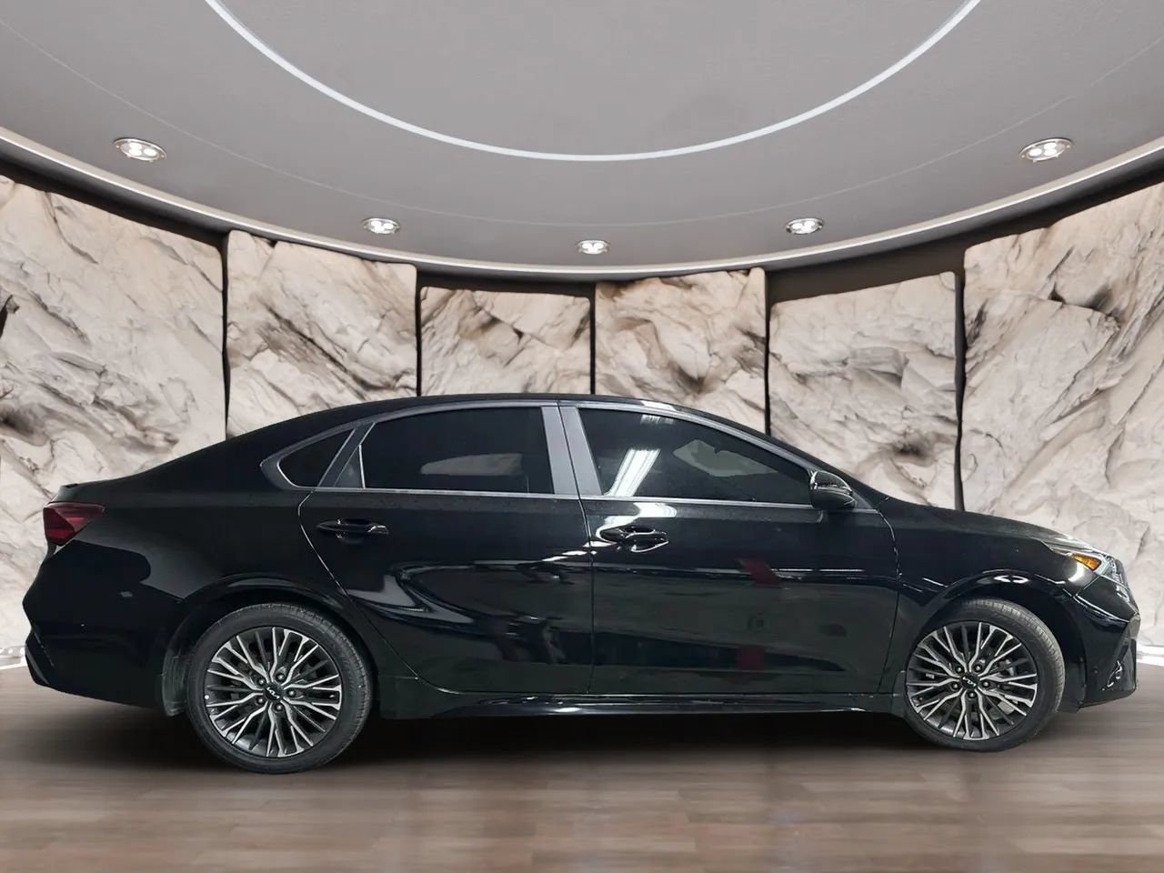 Used 2024 Kia Forte GT-Line FWD image 6
