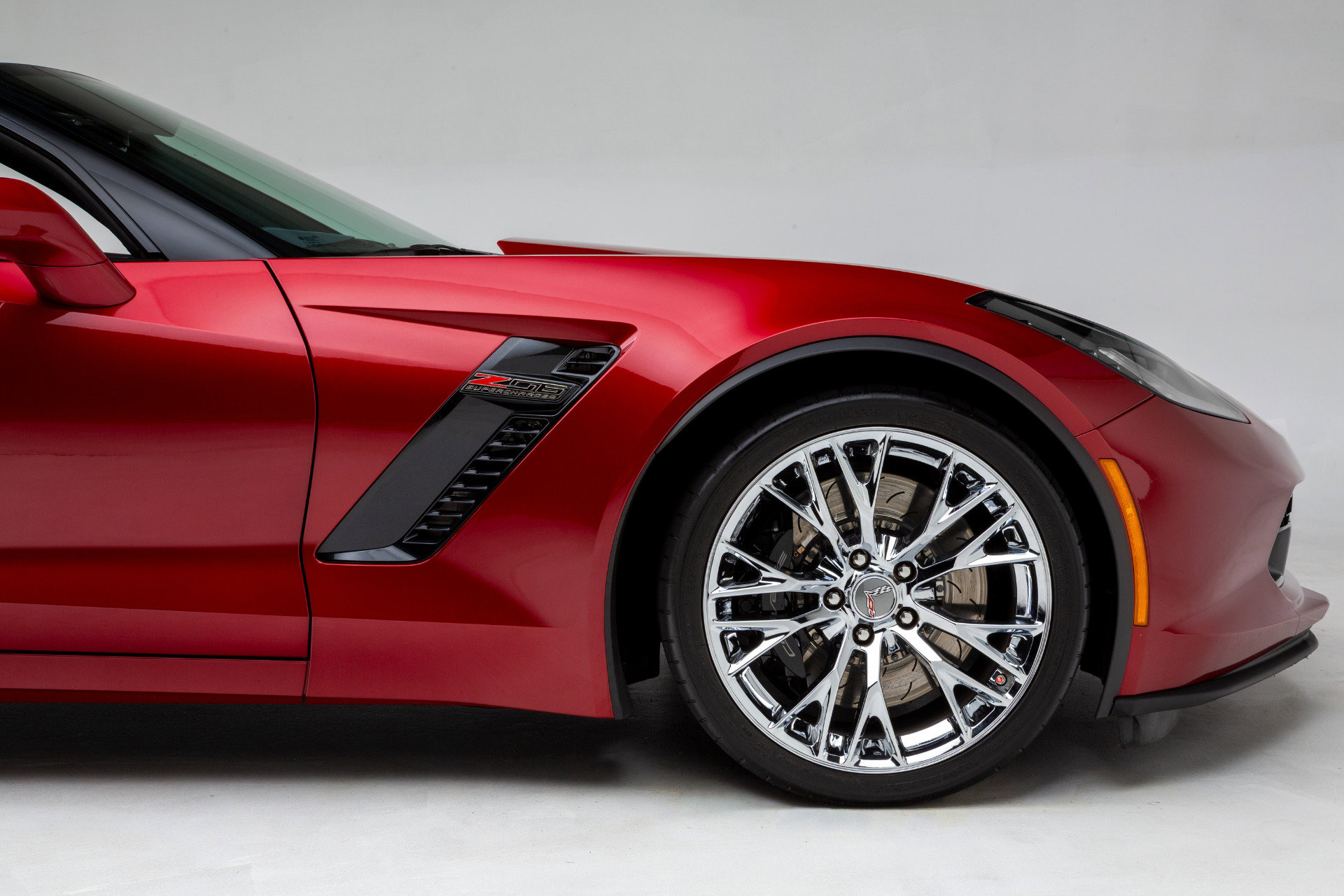 Used 2015 Chevrolet Corvette Z06 w/ 2LZ Preferred Equipment Group image 39
