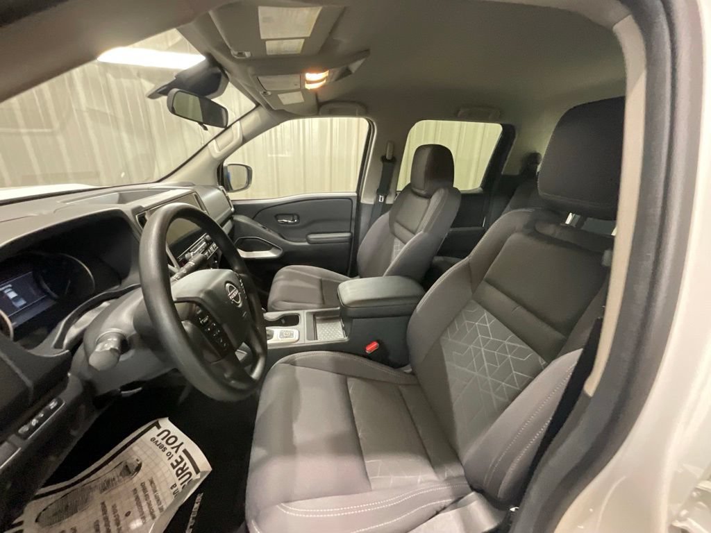 Used 2026 Nissan Frontier SV AWD/4WD image 9
