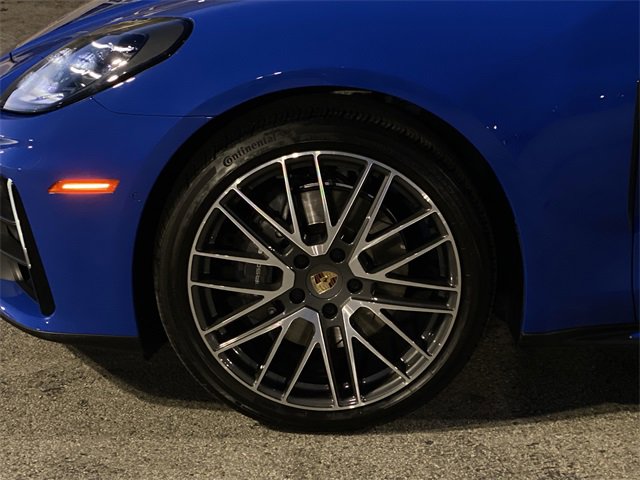 Used 2024 Porsche Panamera 4 image 38