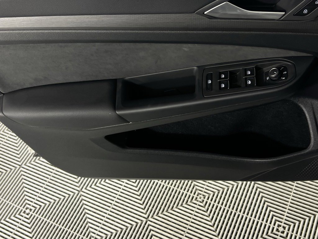 Used 2023 Volkswagen GTI SE w/ Black Wheel Package image 27