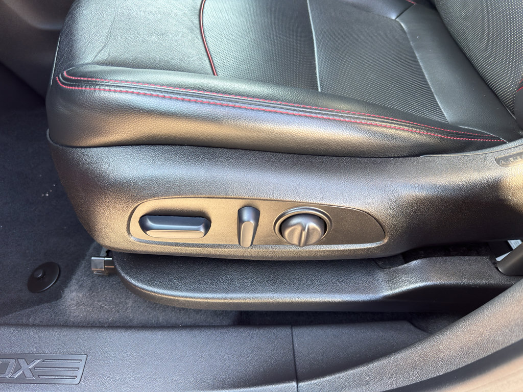 Used 2023 Chevrolet Equinox RS w/ RS Leather Package image 15