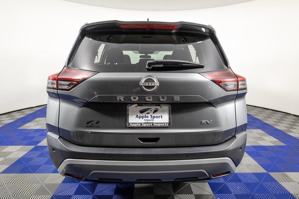 Used 2022 Nissan Rogue SV image 6