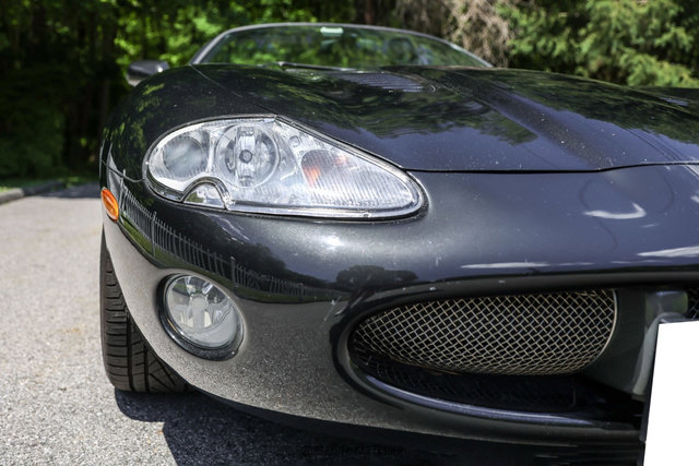 Used 2002 Jaguar XK8 Convertible RWD image 48
