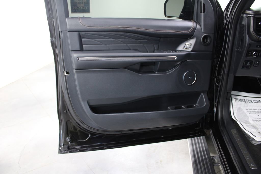 Used 2023 Ford Expedition Max Platinum image 27