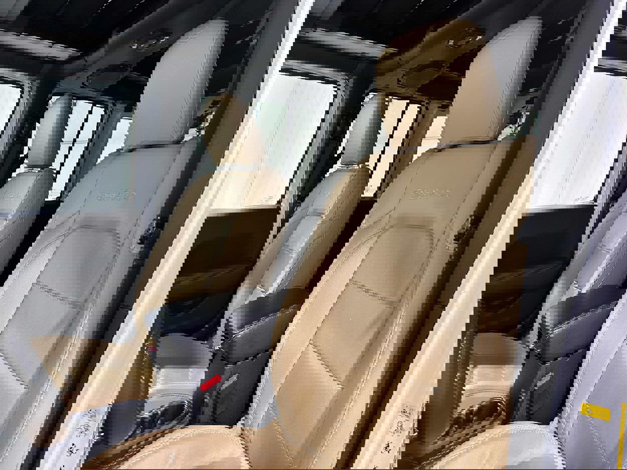 Used 2019 Jeep Wrangler Unlimited Sahara w/ Uconnect 4C Nav & Sound Group image 26