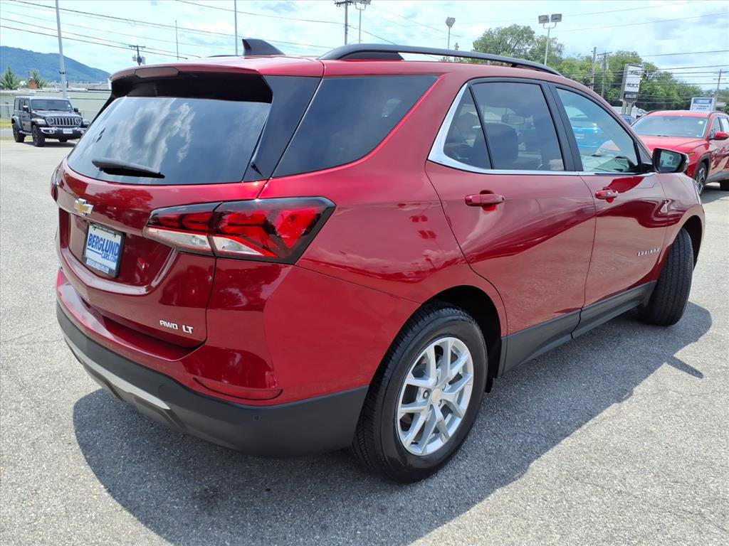Used 2023 Chevrolet Equinox LT AWD/4WD image 4