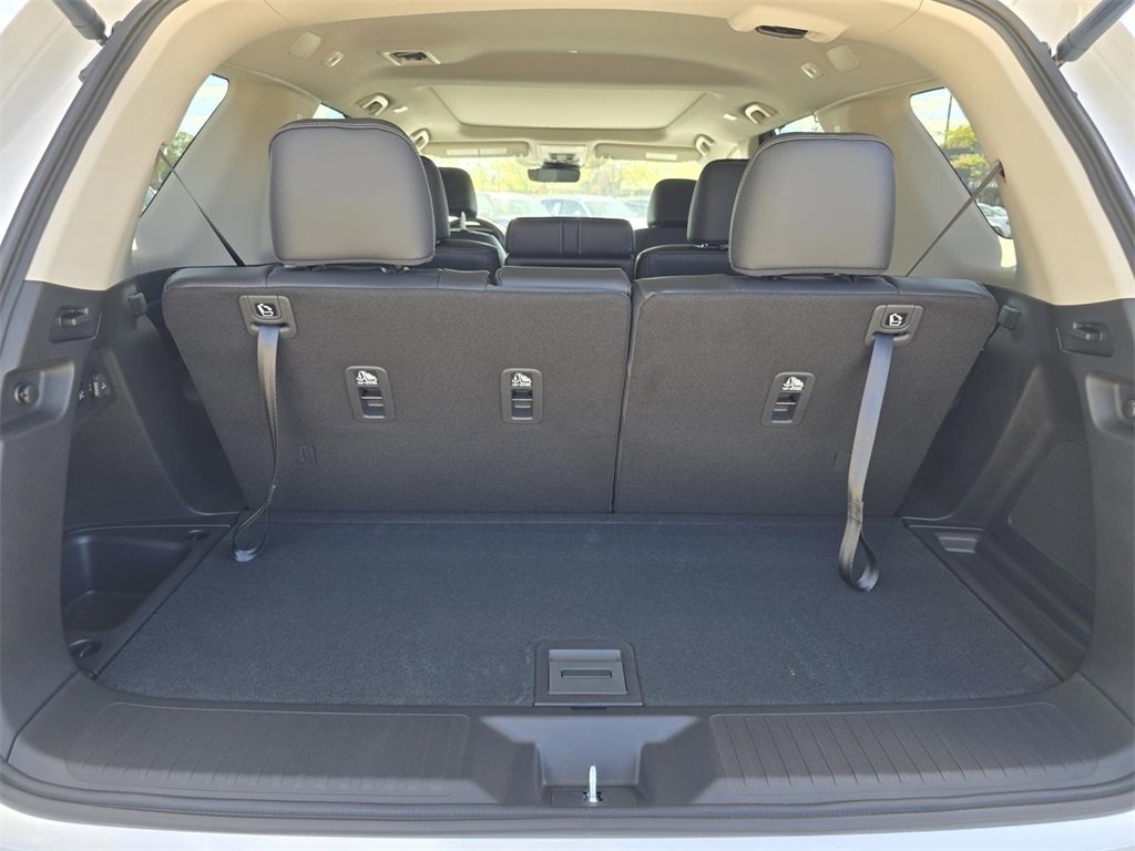 New 2025 Honda Pilot Touring image 24