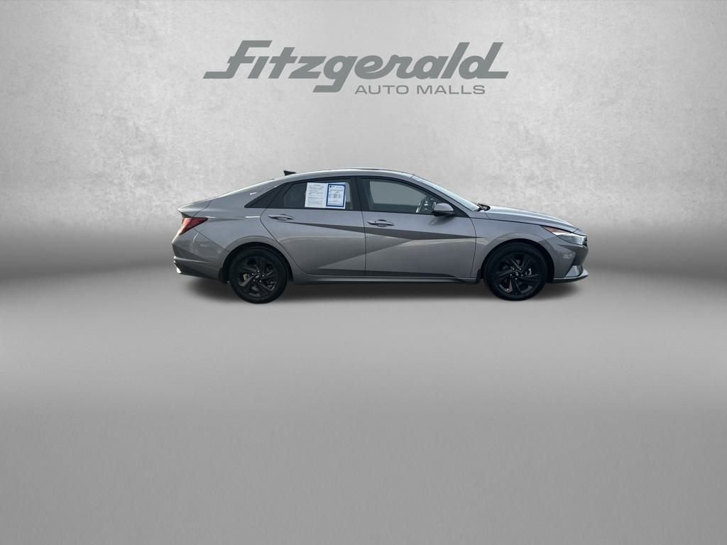 Used 2023 Hyundai Elantra SEL image 8