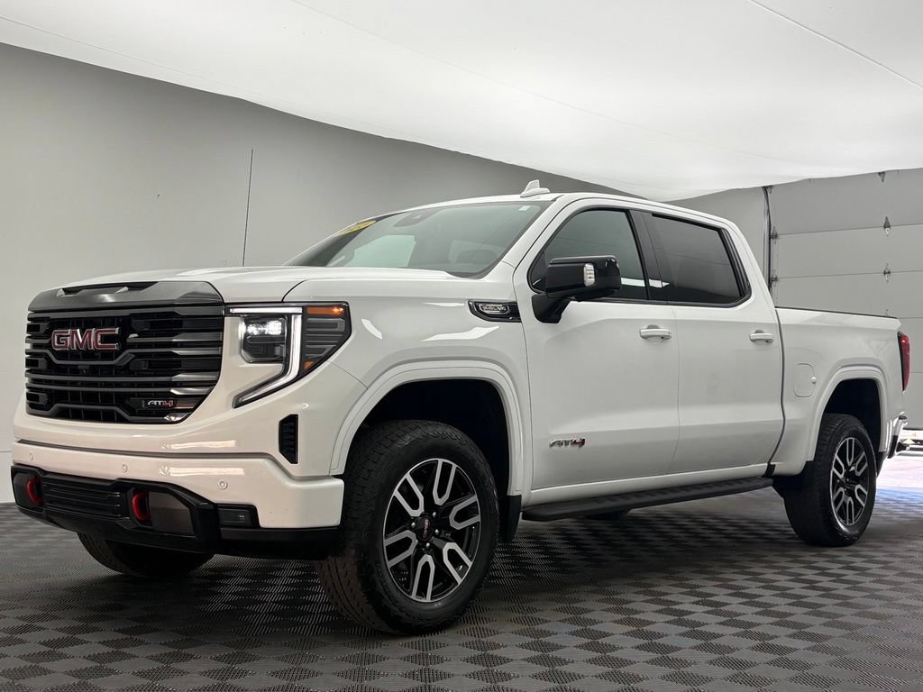 Used 2024 GMC Sierra 1500 AT4 w/ AT4 Premium Package AWD/4WD image 2