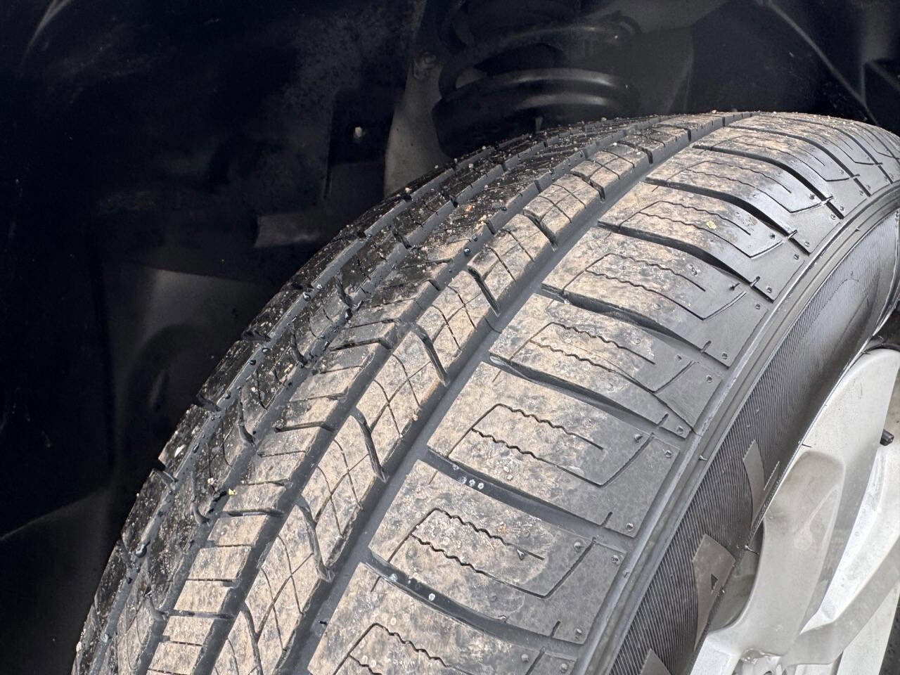 Used 2019 Jeep Compass Latitude w/ Cold Weather Group image 24