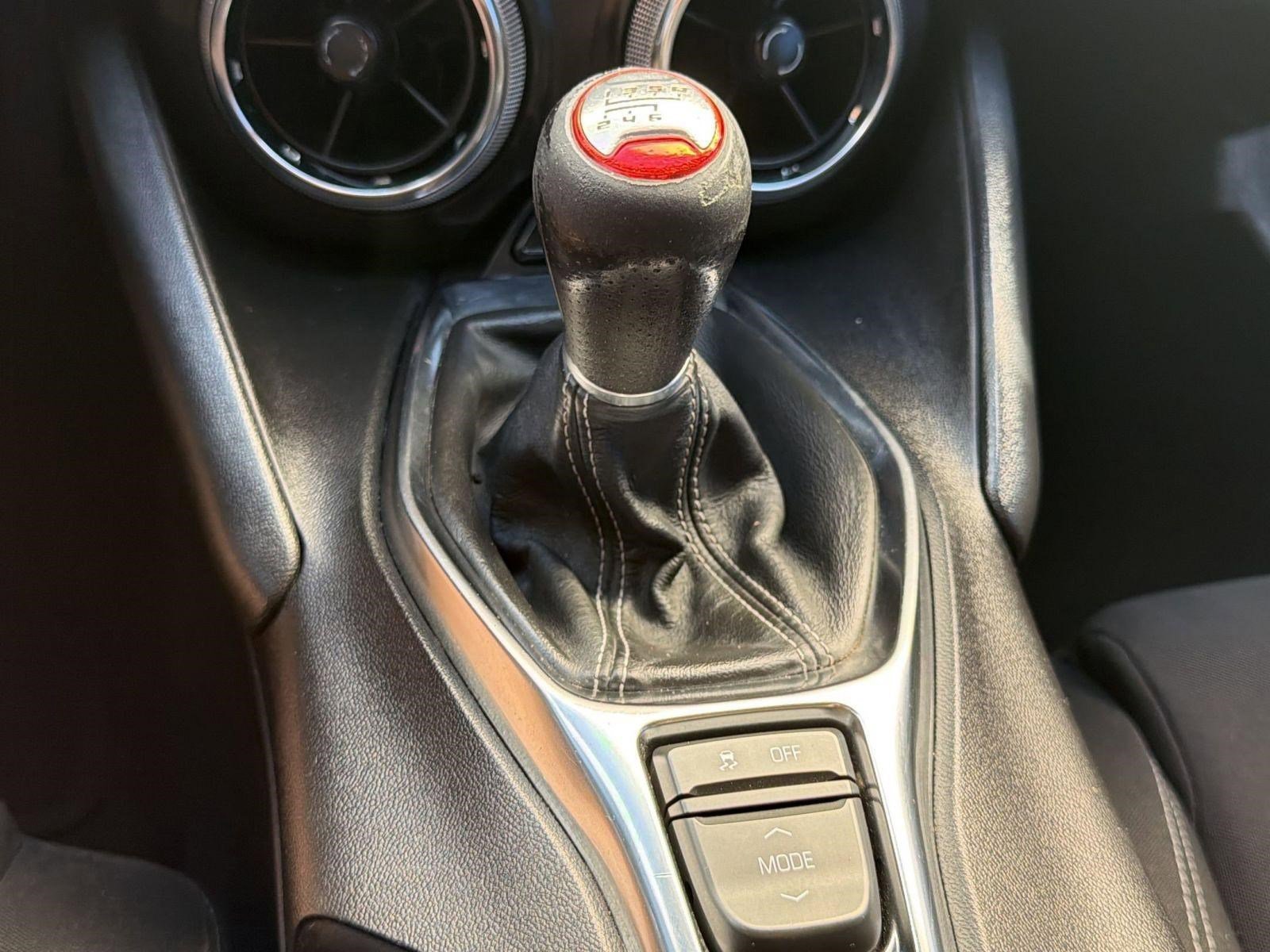 Used 2020 Chevrolet Camaro LT RWD image 16