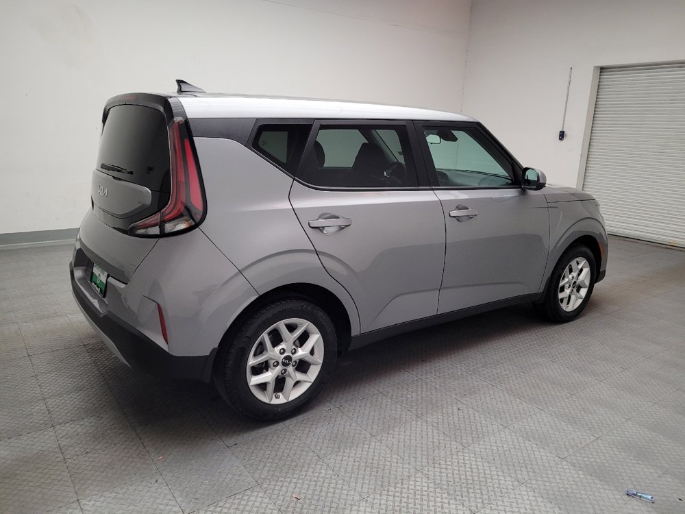 Used 2023 Kia Soul LX w/ LX Technology Package image 10
