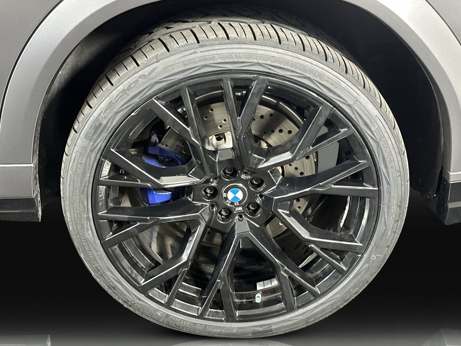 Used 2025 BMW X6 M Competition w/ Executive Package image 10