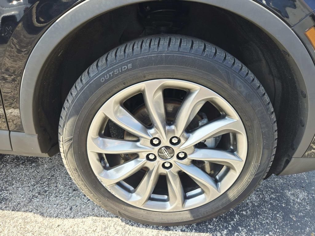 Used 2020 Lincoln Corsair AWD w/ Premium Package image 17