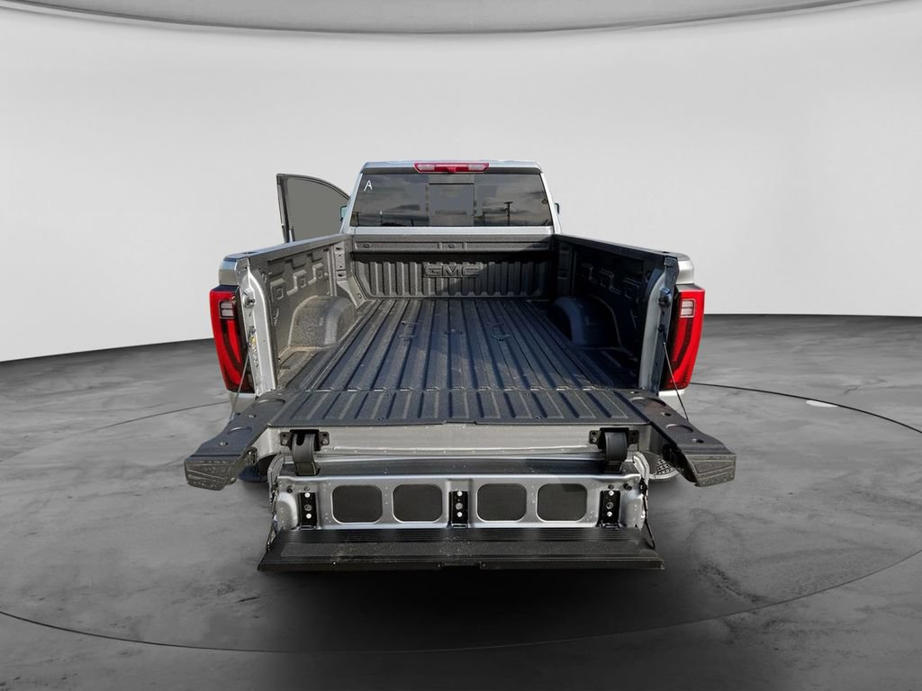 New 2026 GMC Sierra 2500 SLT w/ SLT Premium Package AWD/4WD image 32