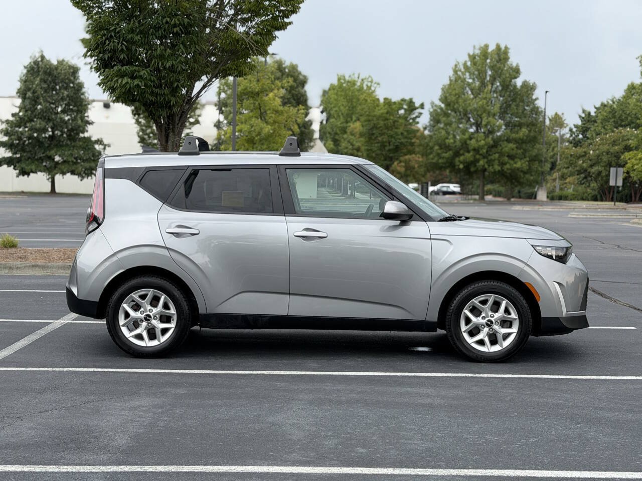Used 2023 Kia Soul LX w/ LX Technology Package FWD image 7