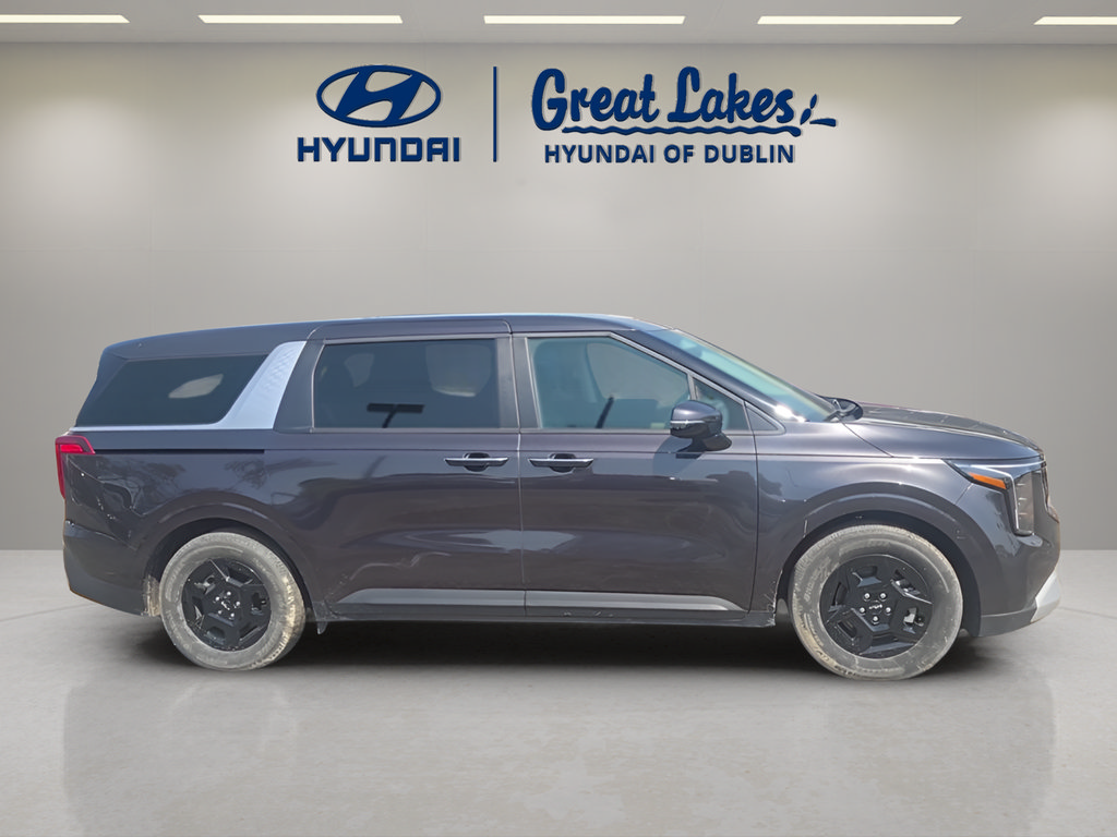 Used 2025 Kia Carnival FWD image 6