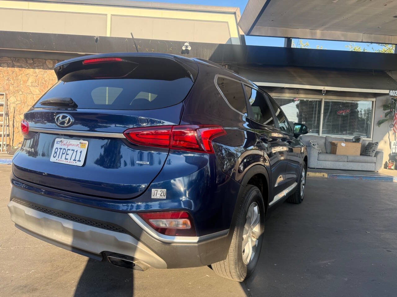 Used 2019 Hyundai Santa Fe SE AWD/4WD image 6