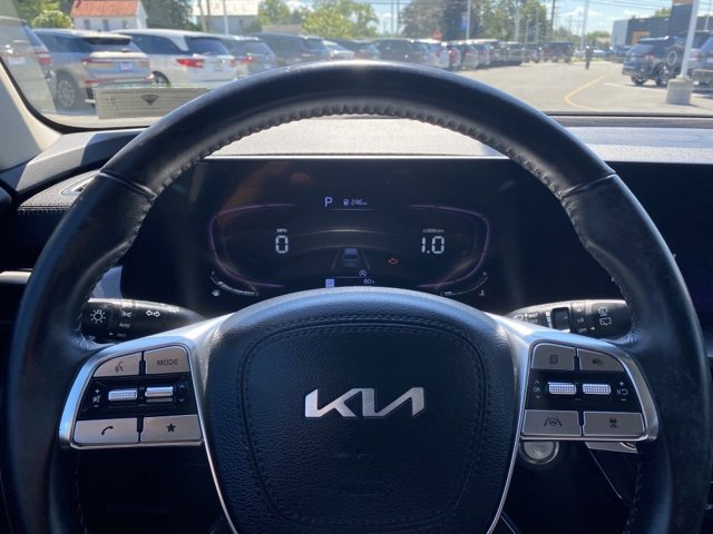 Used 2023 Kia Telluride S image 14