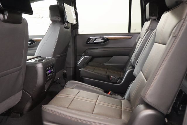 New 2026 Chevrolet Suburban High Country AWD/4WD image 36