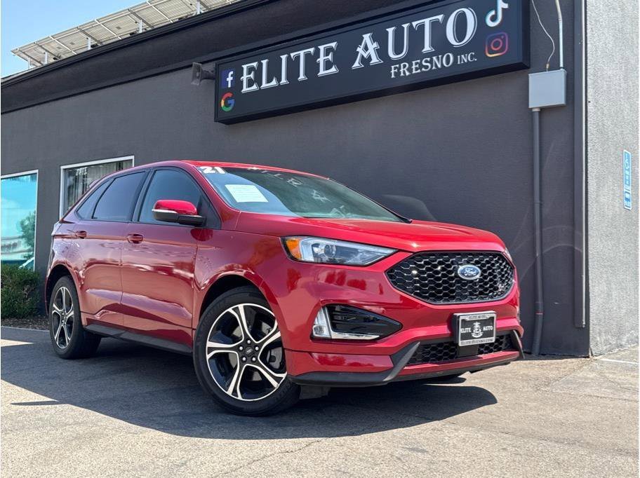 Used 2021 Ford Edge ST image 2