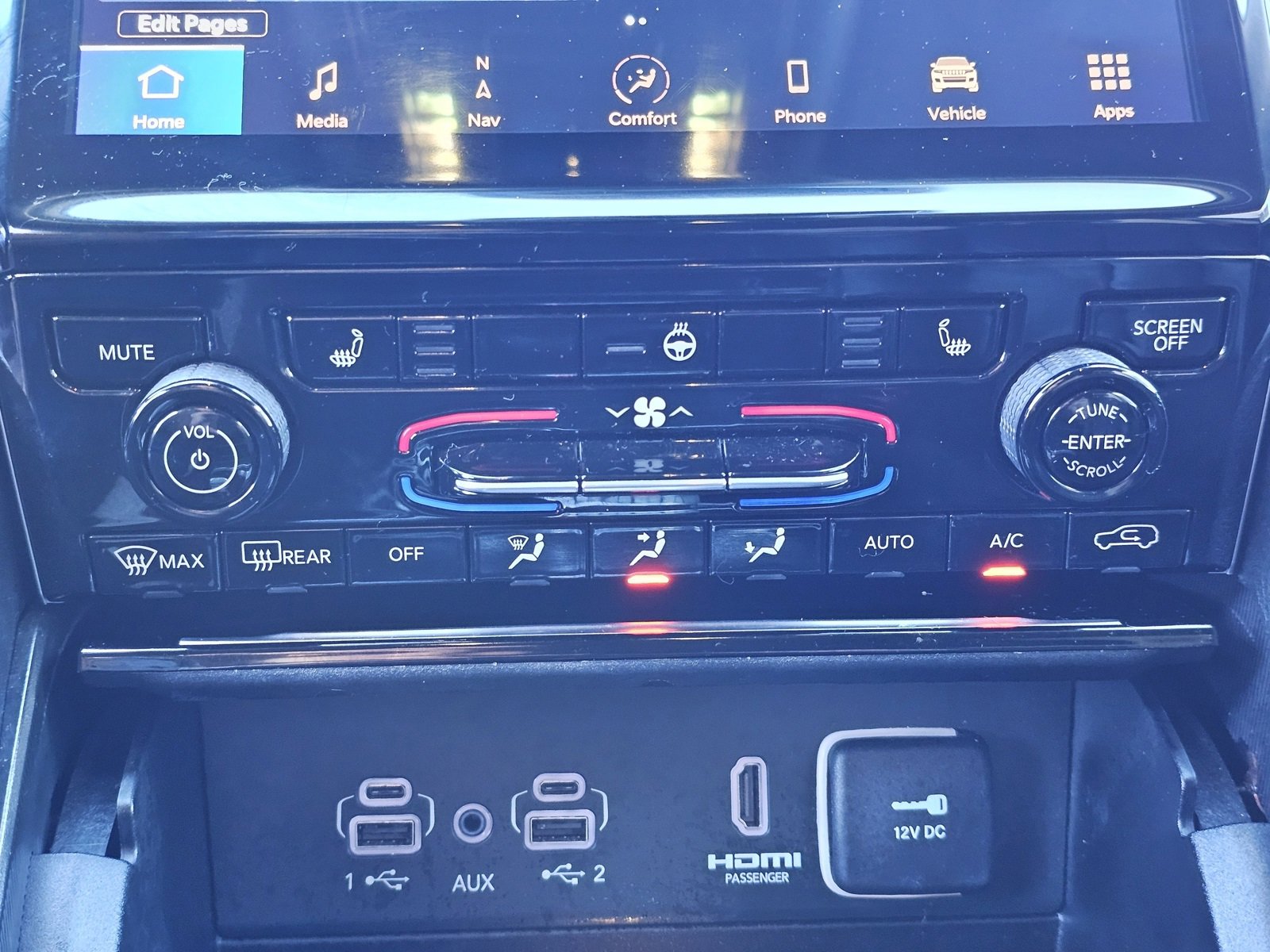 Used 2023 Jeep Grand Cherokee Limited w/ Trailer Tow Prep Group (B) image 13