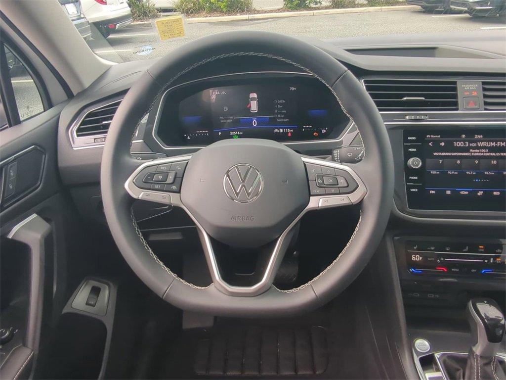 Used 2024 Volkswagen Tiguan SE image 15