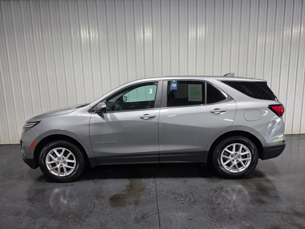Used 2024 Chevrolet Equinox LT AWD/4WD image 4