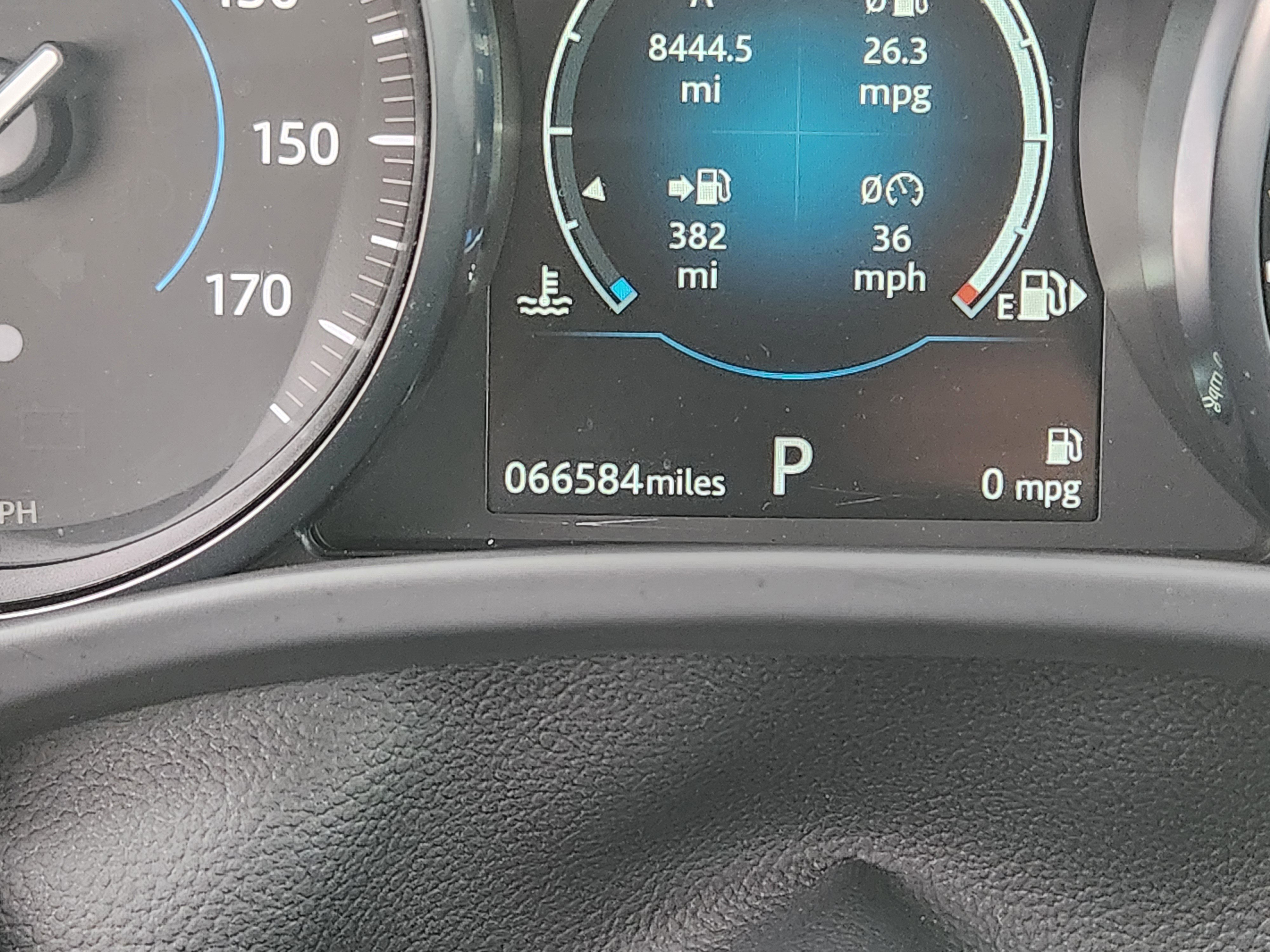 Used 2018 Jaguar F-PACE Premium image 9