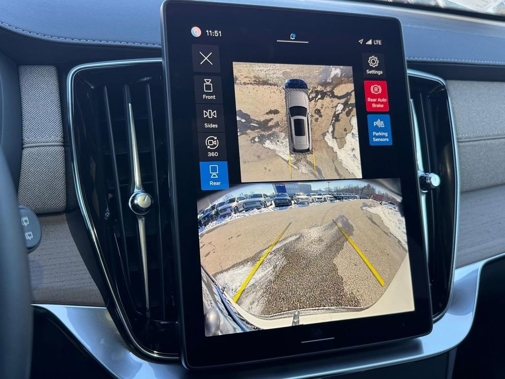 Certified 2025 Volvo XC90 T8 Plus image 20