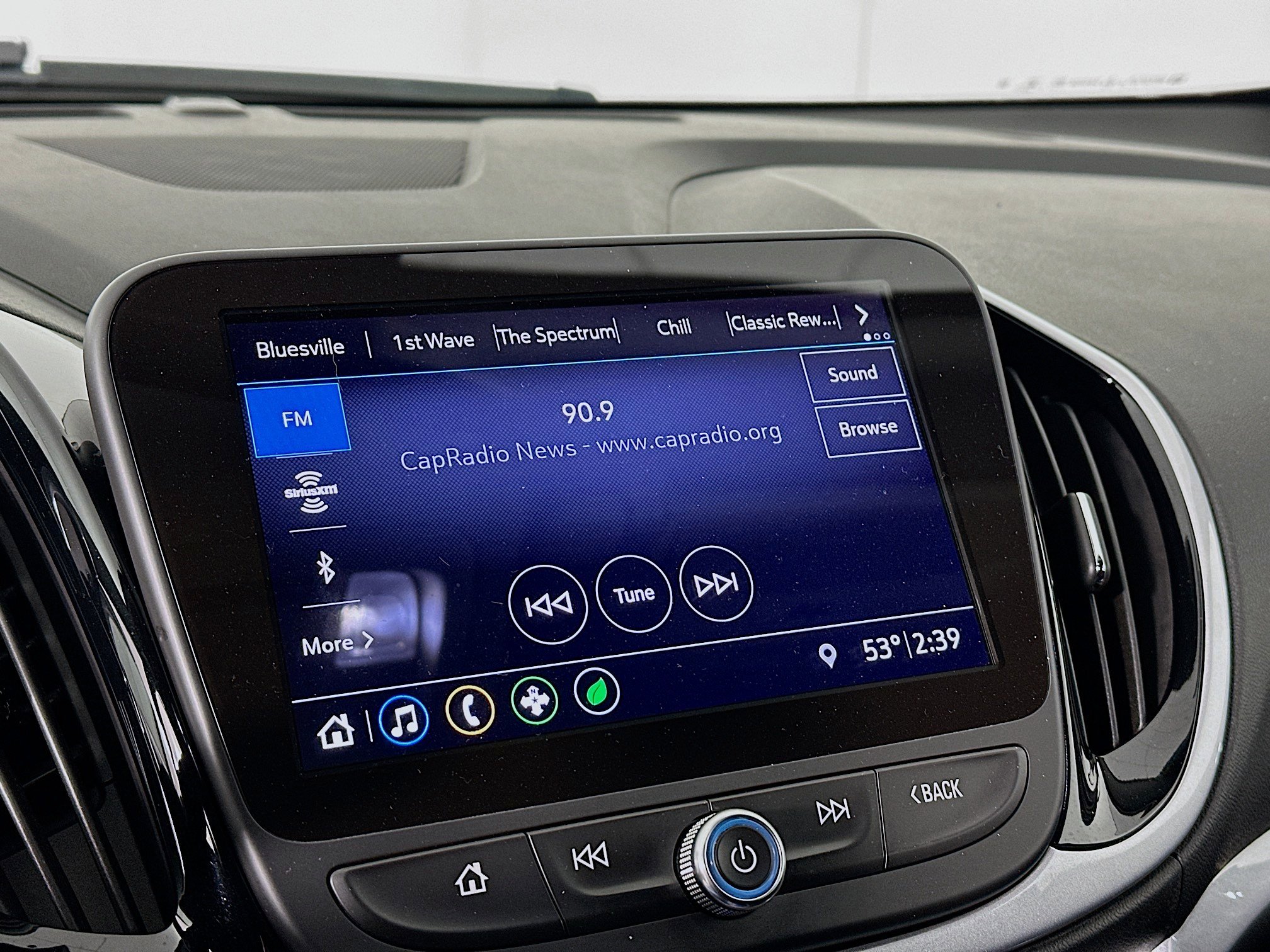 Used 2019 Chevrolet Volt LT image 19