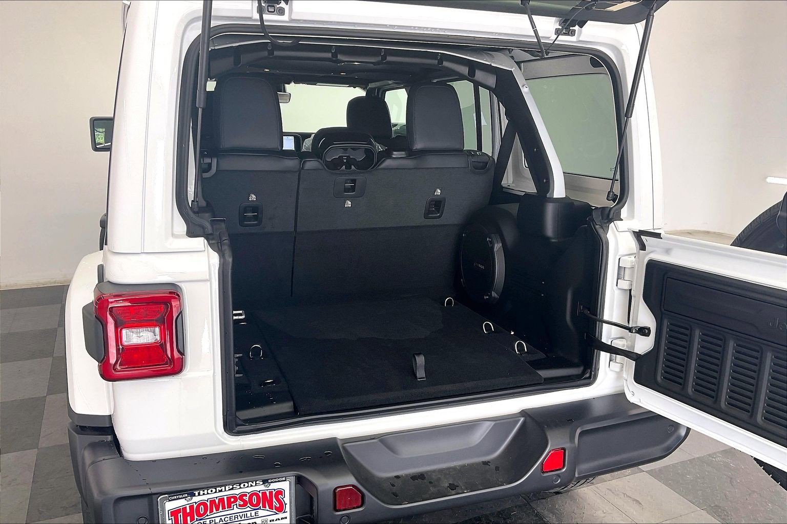 New 2026 Jeep Wrangler Sahara AWD/4WD image 11