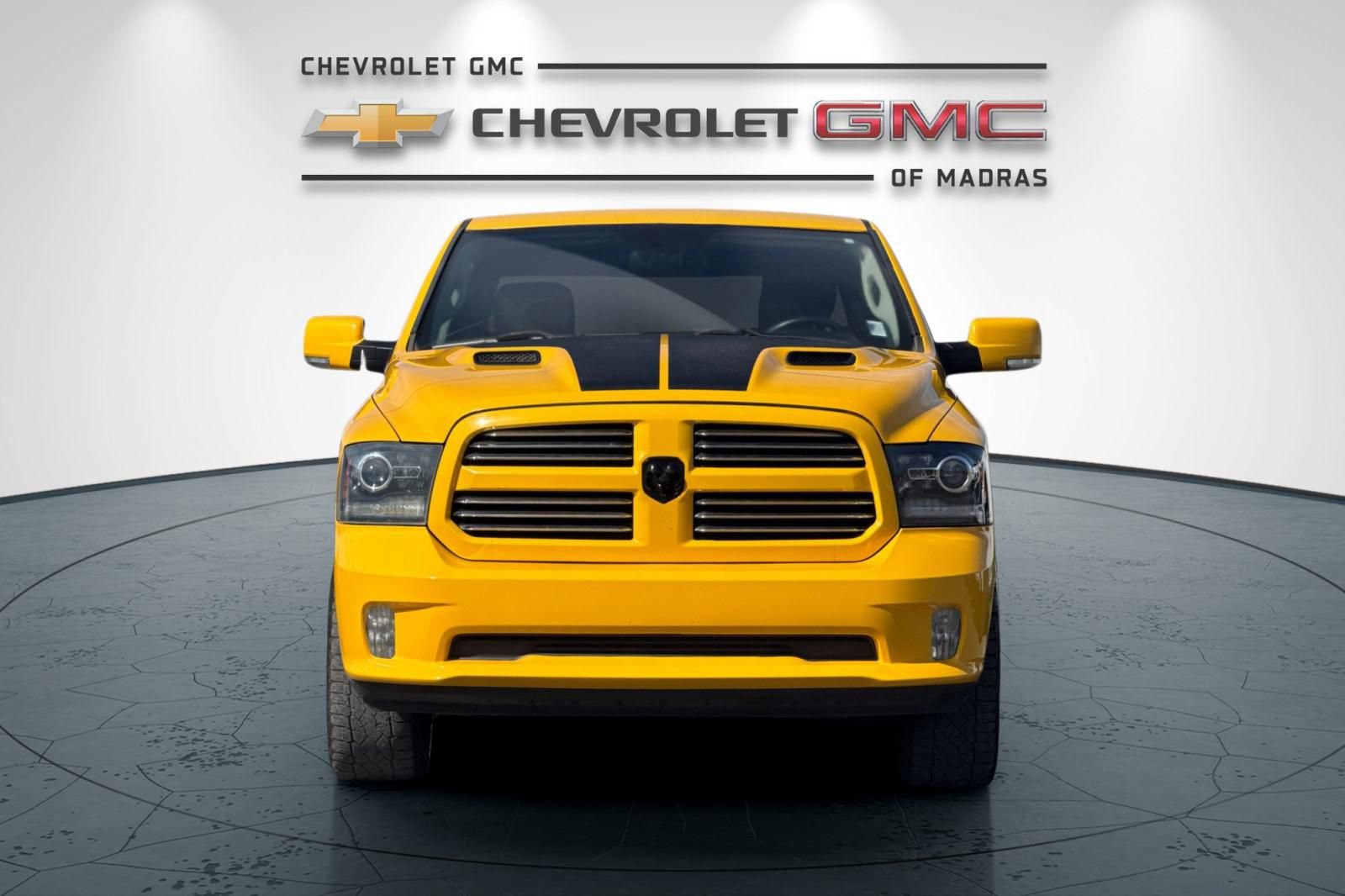 Used 2016 RAM 1500 Sport w/ Stinger Yellow Sport Package AWD/4WD image 8