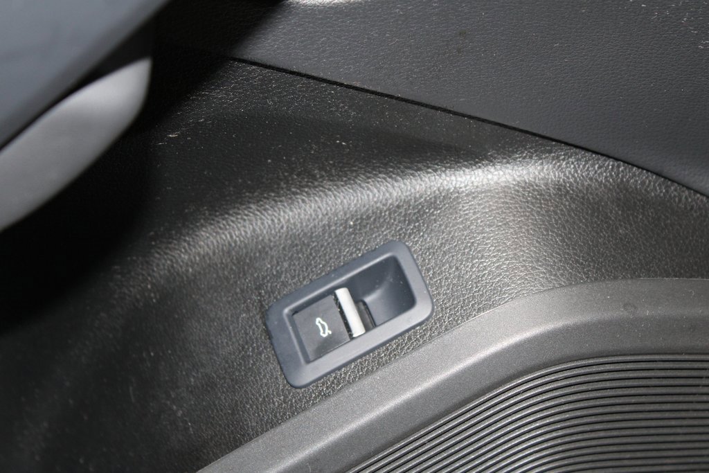 Used 2024 Audi SQ5 Prestige image 10