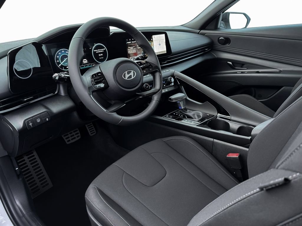 New 2025 Hyundai Elantra SEL image 22