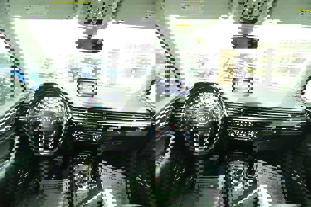 Used 2019 Audi Q7 3.0T Premium Plus w/ Premium Plus Package image 31