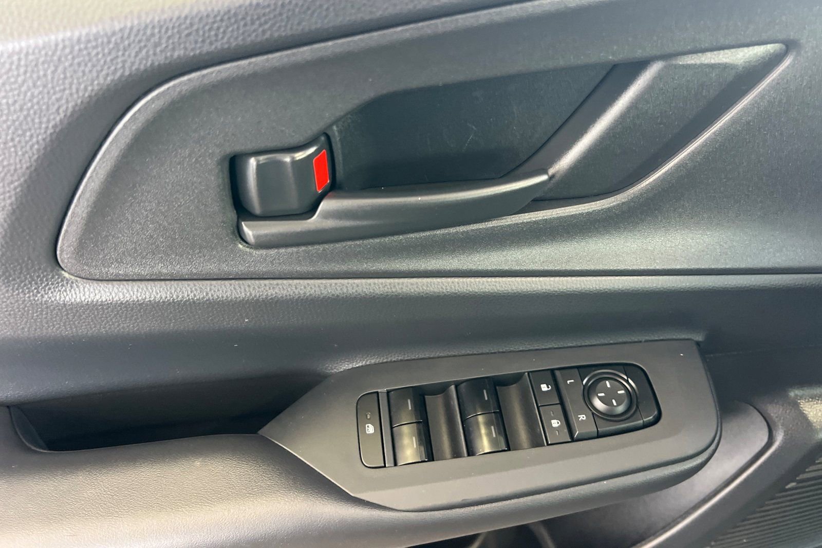 Used 2024 Toyota Prius Prime SE image 8